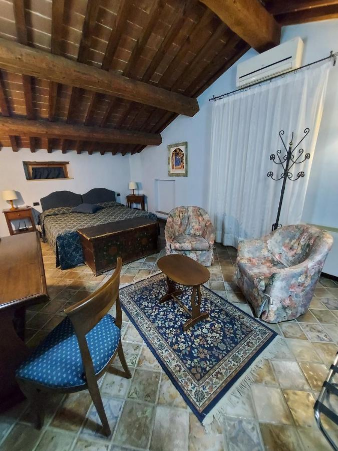 Country Hotel Poggiomanente Umbertide Exteriör bild